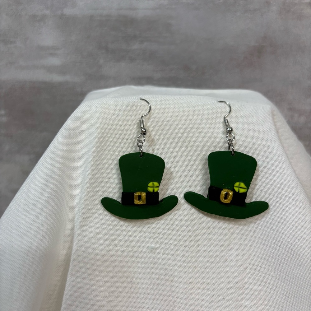 Green Leprechaun Hat Earrings